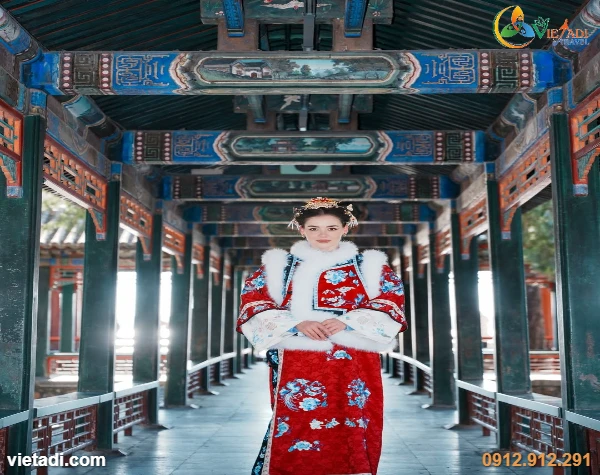 Hành Lang Dài, Di Hòa Viên