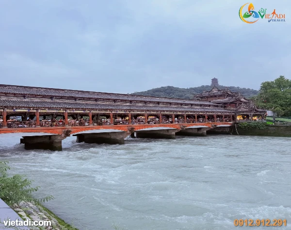 Tour Cửu Trại Câu - Trùng Khánh - Thành Đô 6N5Đ: Bay Thẳng Từ Hà Nội