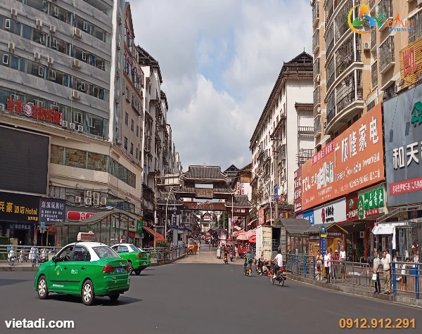 Trên đường di chuyển từ Khải Lý đến An Thuận, Quý Châu