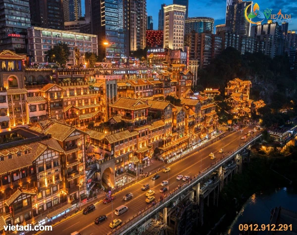 Hồng Nhai Động Trùng Khánh về đêm