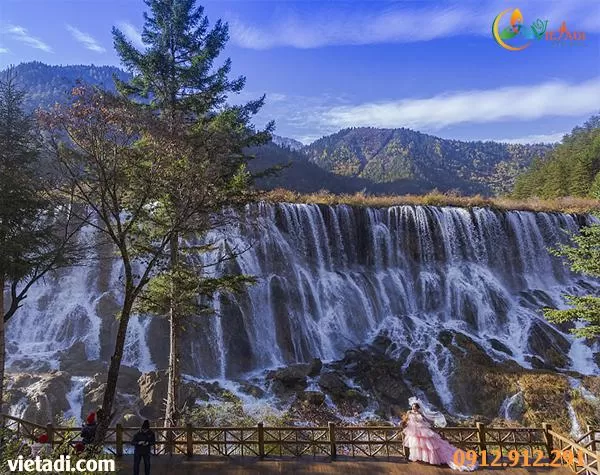 Tour Trung Quốc: 8 Tuyến Điểm Đẹp Nhất Và Kinh Nghiệm Đi 2026