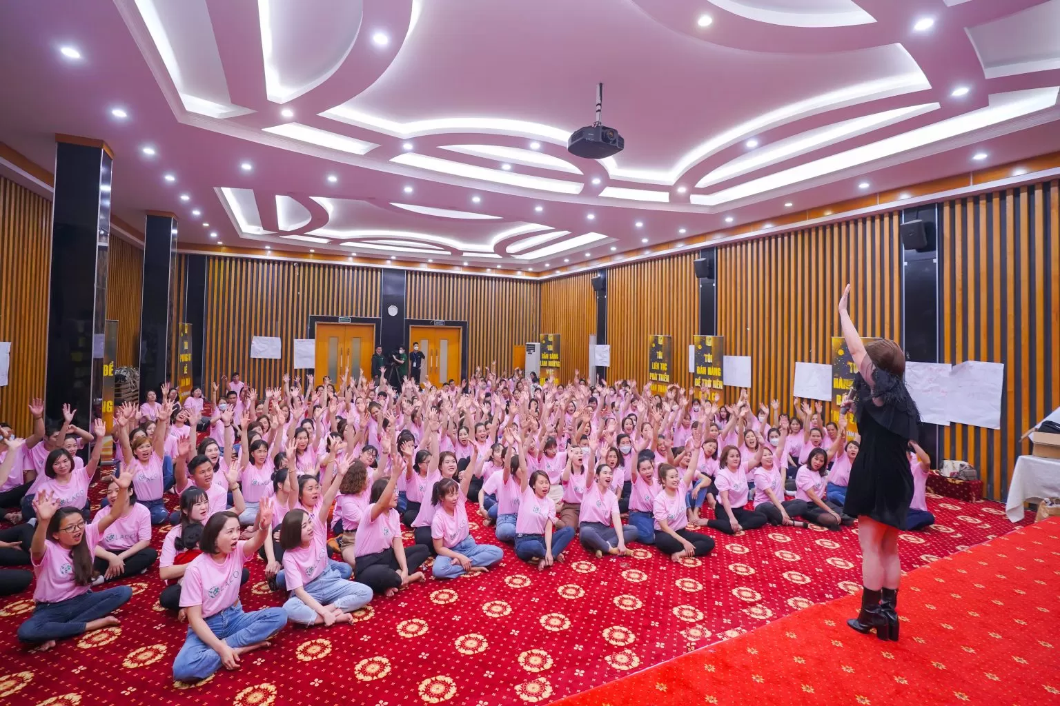 TOUR ĐÀO TẠO ĐỘI NHÓM