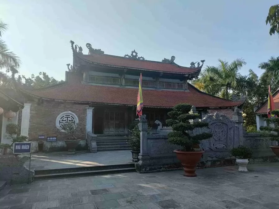 Du Xuân - Đền Trạng Trình Nguyễn Bỉnh Khiêm ( Tiên Tri số 1 Vn ) - Bạch Đằng Giang