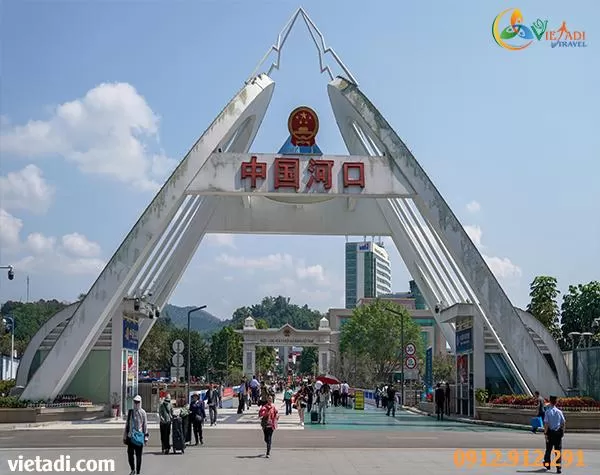Tour Hà Khẩu Bình Biên Kiến Thủy Di Lặc Mông Tự 4 Ngày 4 Đêm