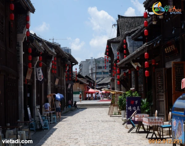 Tour Quý Châu 5N4Đ Từ Hà Nội: Tây Giang Miêu Trại – Thanh Nham Cổ Trấn